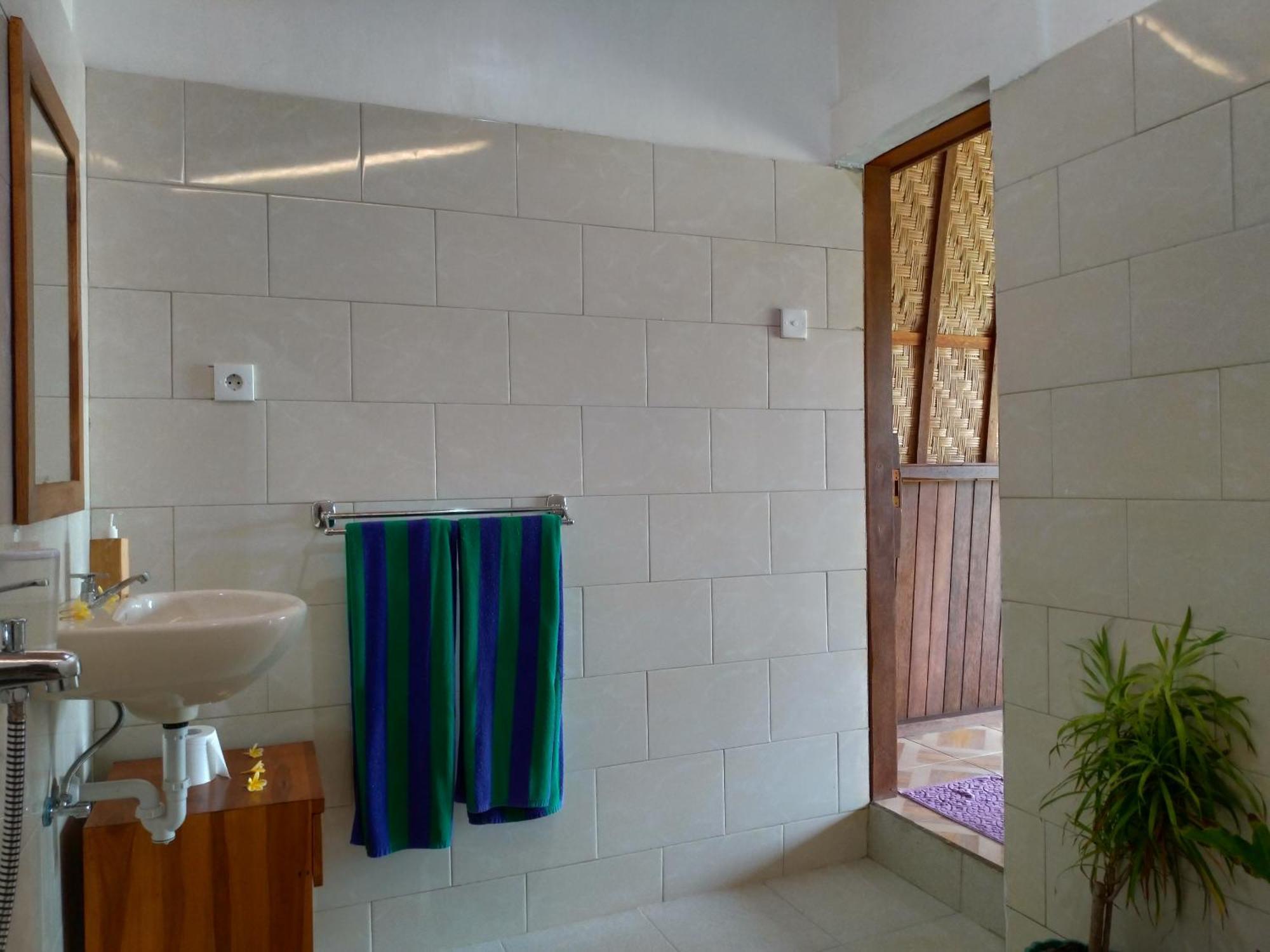 The Pande Hill Homestay Uluwatu Oda fotoğraf